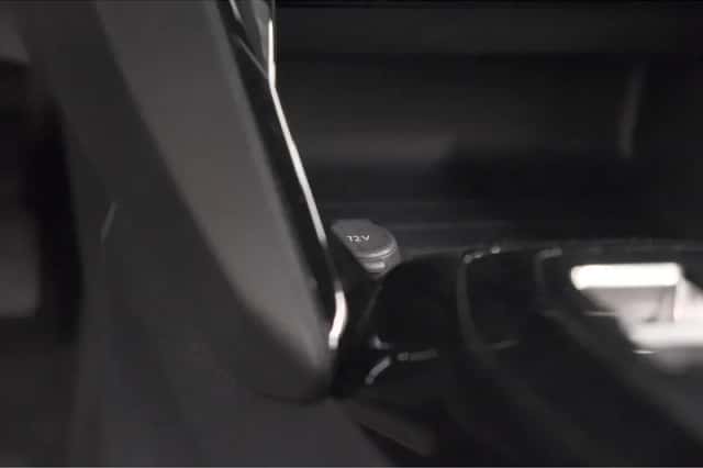 Peugeot 2008 (2023) thumbnail 40