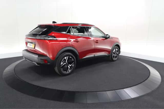 Peugeot 2008 (2023) thumbnail 5