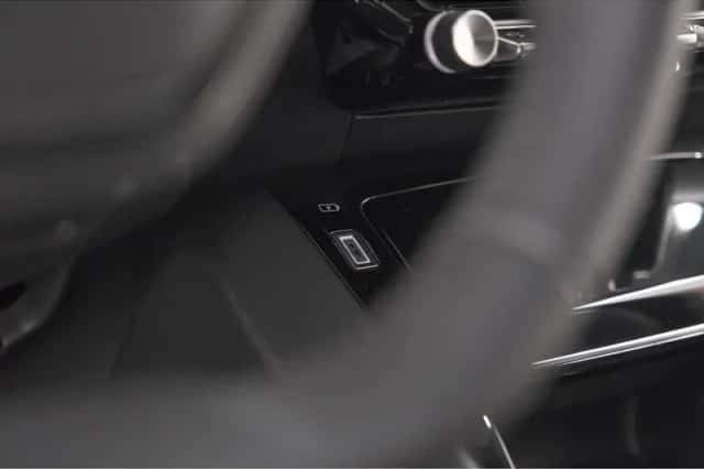Peugeot 2008 (2023) thumbnail 41