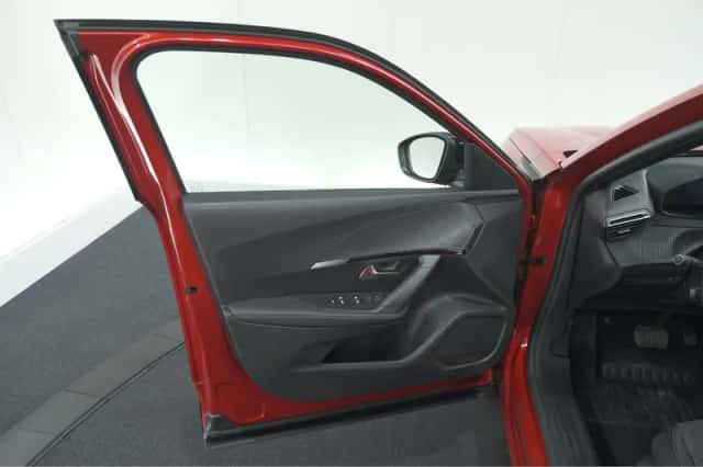 Peugeot 2008 (2023) thumbnail 58