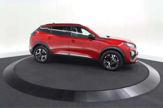 Peugeot 2008 (2023) thumbnail 8