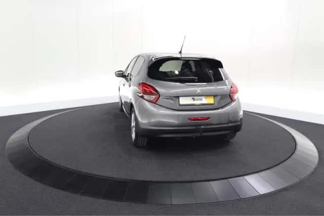 Peugeot 208 (2019) thumbnail 11