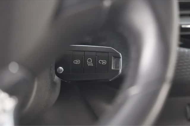 Peugeot 208 (2019) thumbnail 13