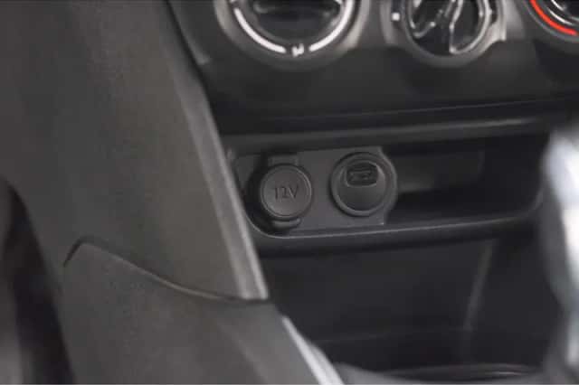 Peugeot 208 (2019) thumbnail 36