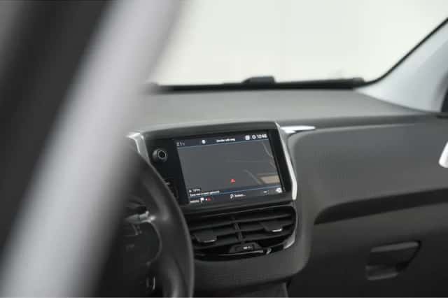 Peugeot 208 (2019) thumbnail 42