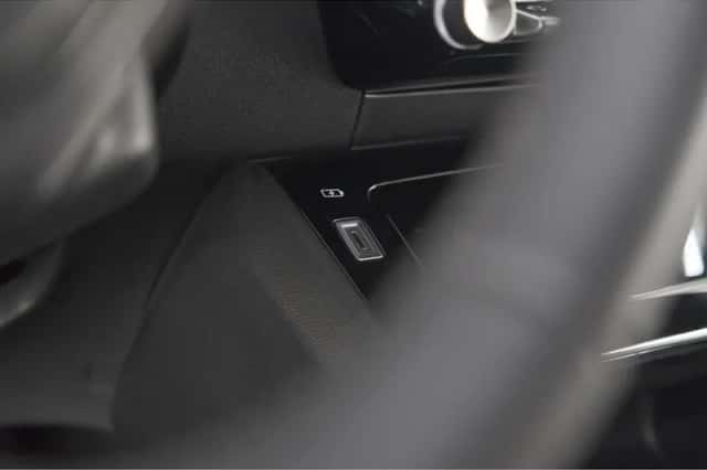 Peugeot 208 (2023) thumbnail 40