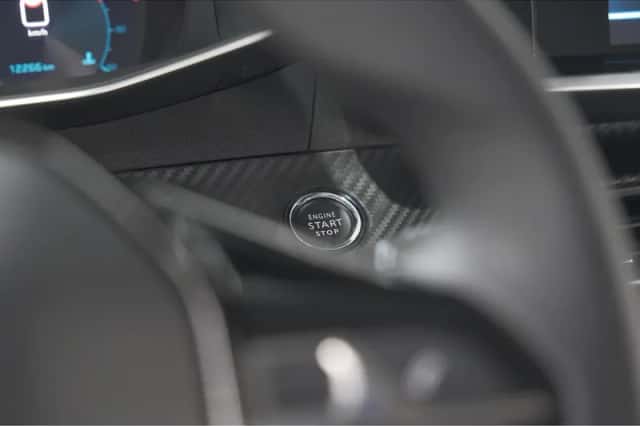 Peugeot 208 (2023) thumbnail 41