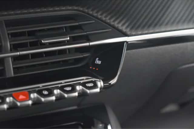 Peugeot 208 (2023) thumbnail 43