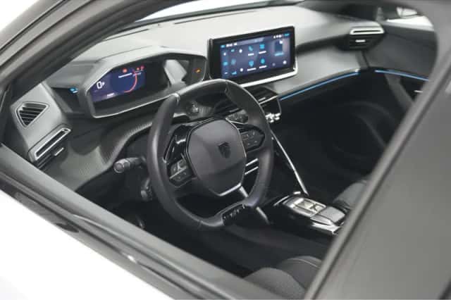 Peugeot e-2008 (2025) thumbnail 2