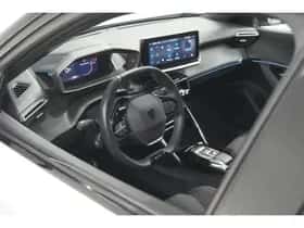 Peugeot e-2008 (2025) thumbnail 2