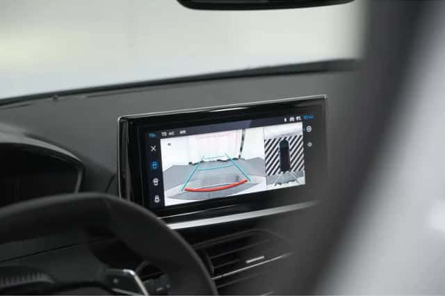Peugeot e-2008 (2025) thumbnail 13