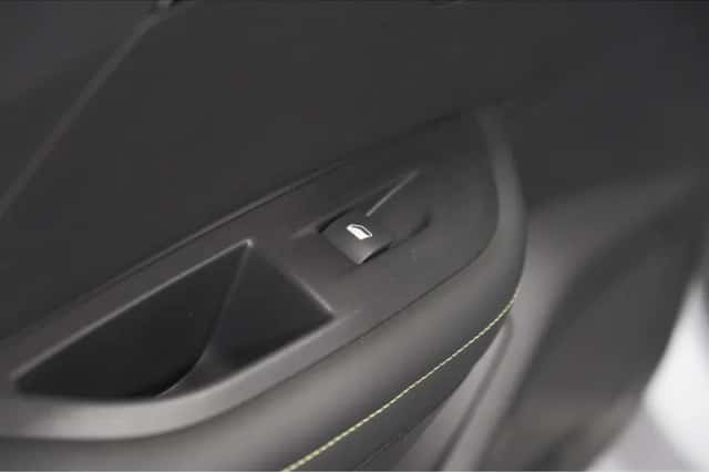Peugeot e-2008 (2025) thumbnail 31