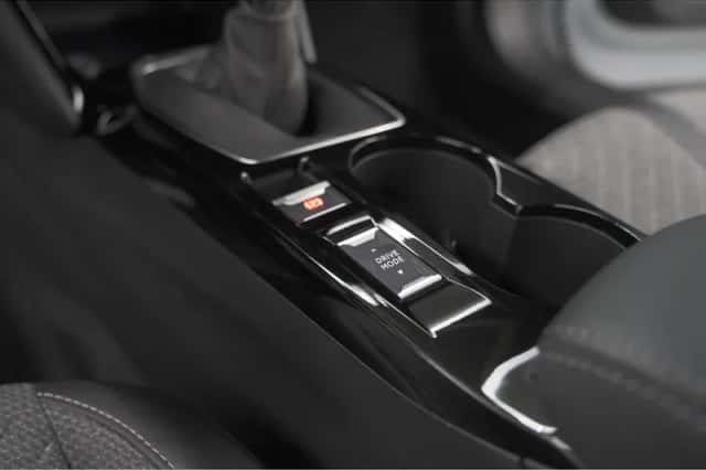 Peugeot 2008 (2025) thumbnail 35