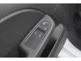 Renault Clio (2023) thumbnail 19
