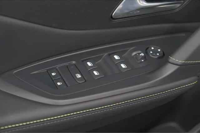 Peugeot 408 (2025) thumbnail 26