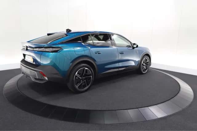 Peugeot 408 (2025) thumbnail 5