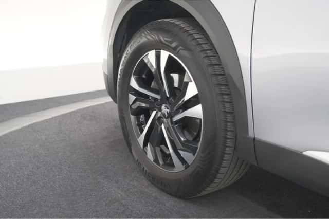 Peugeot 2008 (2020) thumbnail 18
