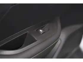 Peugeot 2008 (2020) thumbnail 25