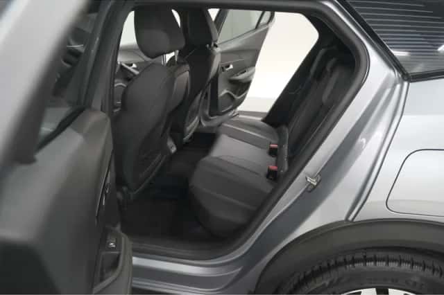 Peugeot 2008 (2020) thumbnail 26