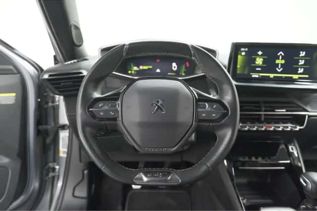 Peugeot 2008 (2020) thumbnail 28