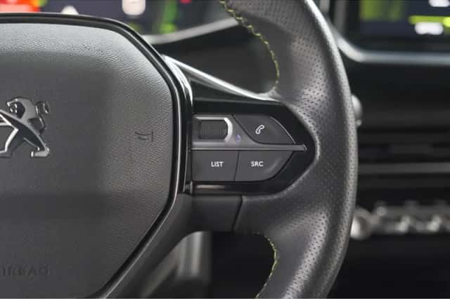 Peugeot 2008 (2020) thumbnail 30