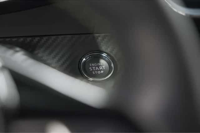 Peugeot 2008 (2020) thumbnail 35