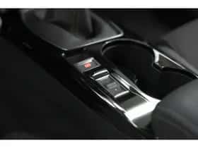 Peugeot 2008 (2020) thumbnail 38