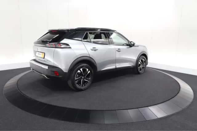 Peugeot 2008 (2020) thumbnail 5