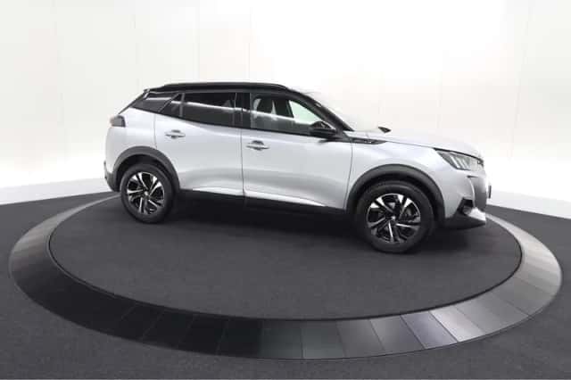 Peugeot 2008 (2020) thumbnail 8