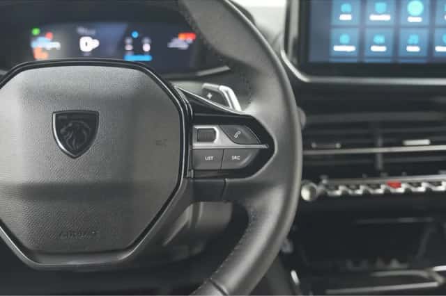 Peugeot 2008 (2024) thumbnail 32