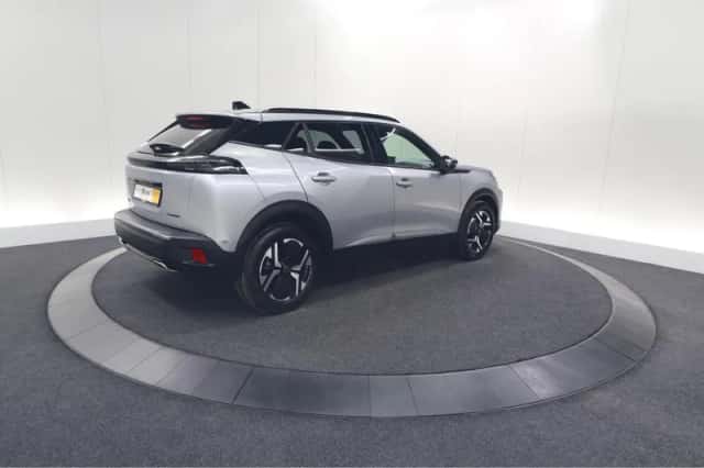 Peugeot 2008 (2024) thumbnail 6