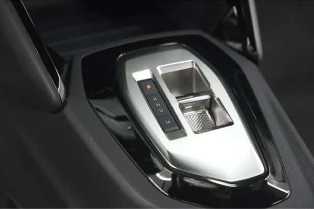 Peugeot 2008 (2025) thumbnail 36