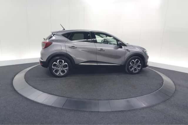 Renault Captur (2021) thumbnail 7