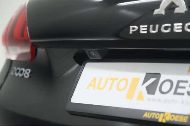 Peugeot 2008 (2018) thumbnail 4