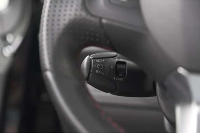 Peugeot 2008 (2018) thumbnail 31