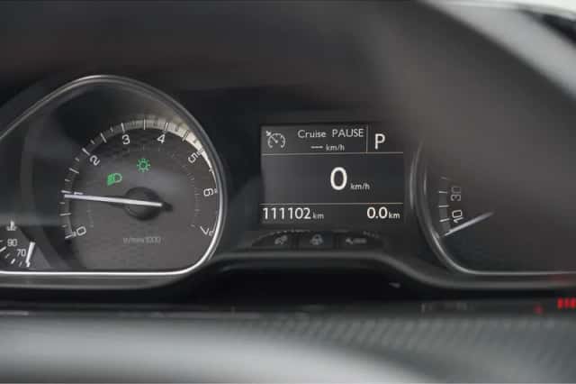 Peugeot 2008 (2018) thumbnail 34