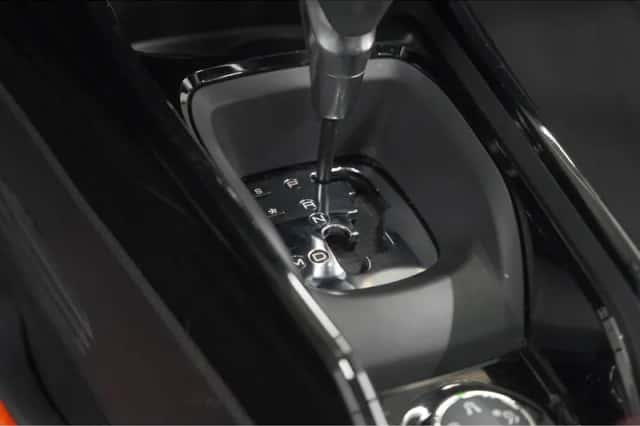 Peugeot 2008 (2018) thumbnail 37