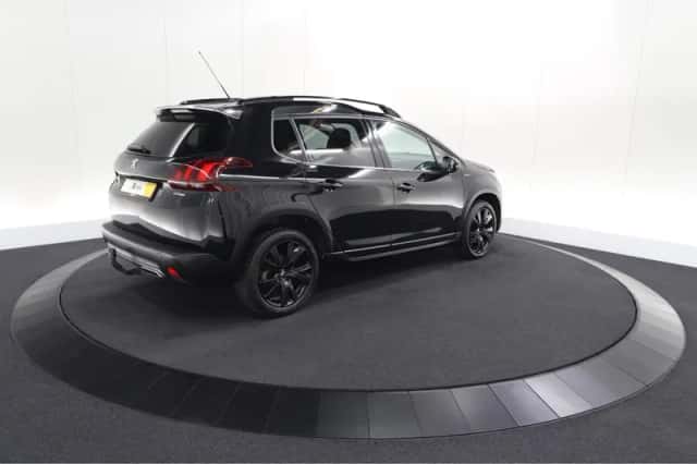 Peugeot 2008 (2018) thumbnail 5