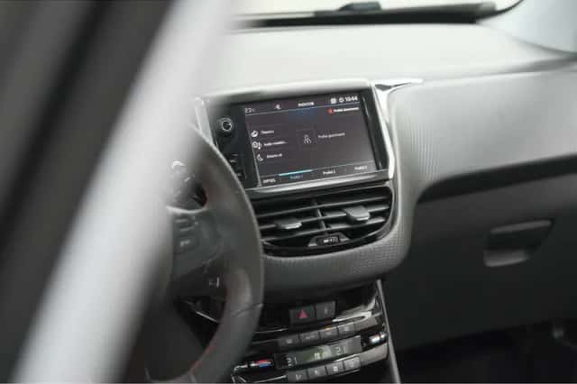 Peugeot 2008 (2018) thumbnail 46