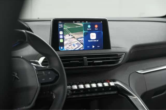 Peugeot 3008 (2020) thumbnail 3