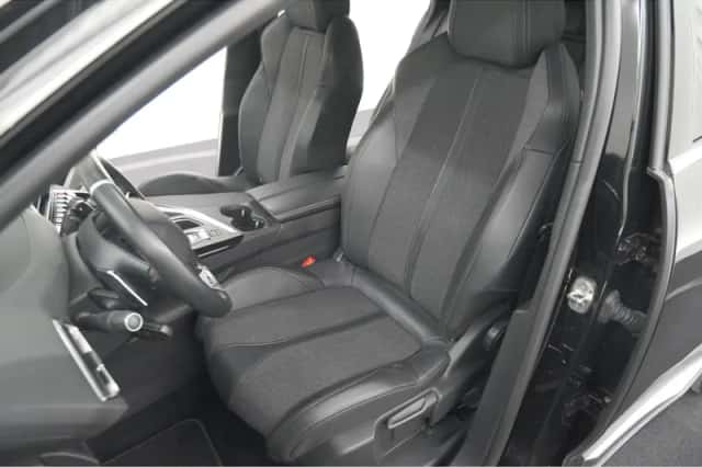 Peugeot 3008 (2020) thumbnail 23