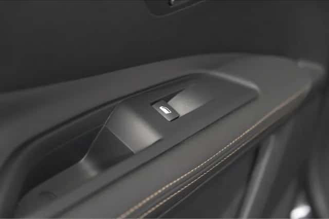 Peugeot 3008 (2020) thumbnail 24