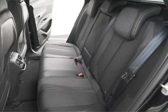 Peugeot 3008 (2020) thumbnail 26