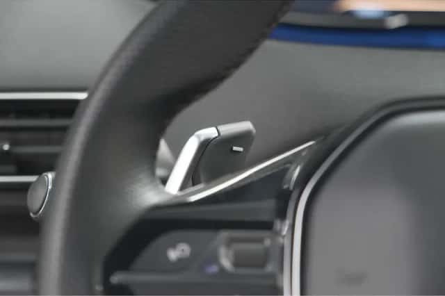 Peugeot 3008 (2020) thumbnail 30