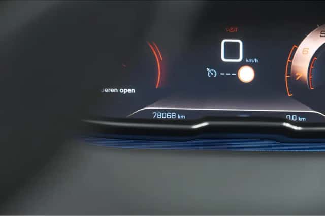 Peugeot 3008 (2020) thumbnail 36