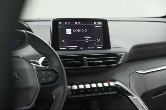 Peugeot 3008 (2020) thumbnail 43