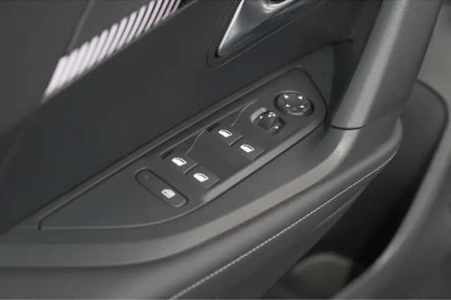 Peugeot 2008 (2025) thumbnail 23