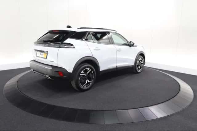 Peugeot 2008 (2025) thumbnail 5