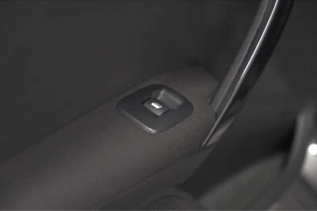 Peugeot 208 (2019) thumbnail 21
