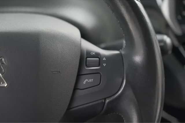 Peugeot 208 (2019) thumbnail 26